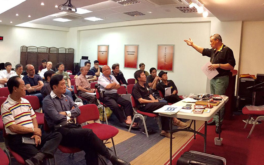 magic-club-lecture-wolfgang-riebe