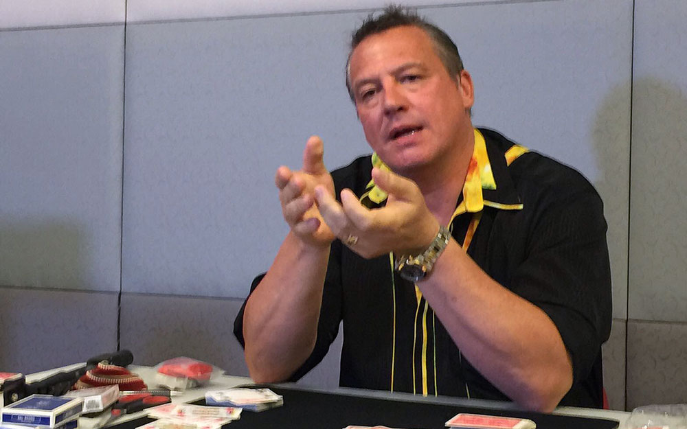 Wolfgang Riebe	www.wolfgangriebe.com