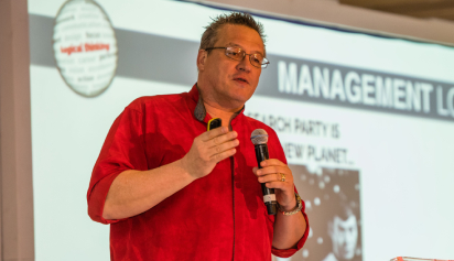 Wolfgang Riebe	www.wolfgangriebe.com